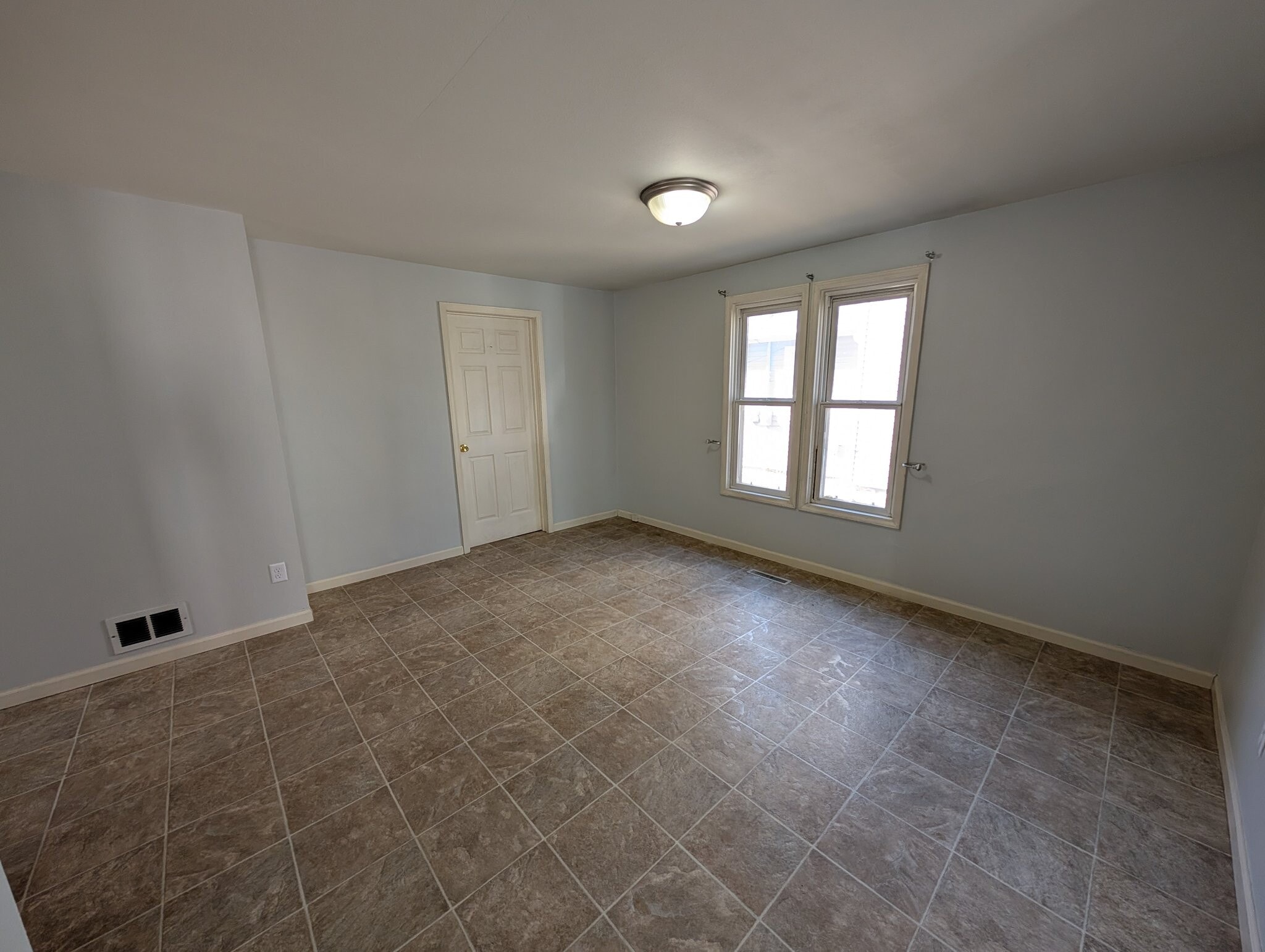 Building Photo - 92 Harrison Pl