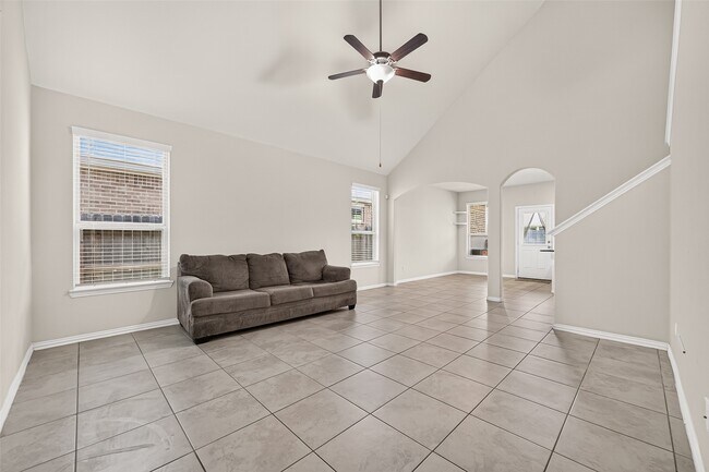 Building Photo - 20223 Highfield Park Dr