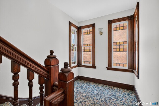 Building Photo - 245 Edwards St