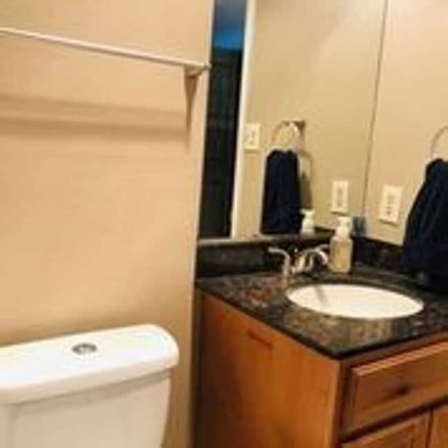Building Photo - Cute 2 Bedroom, 2 Bathroom Townhome in Dix...