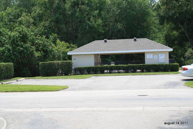 Building Photo - 7505 Wimpole Dr