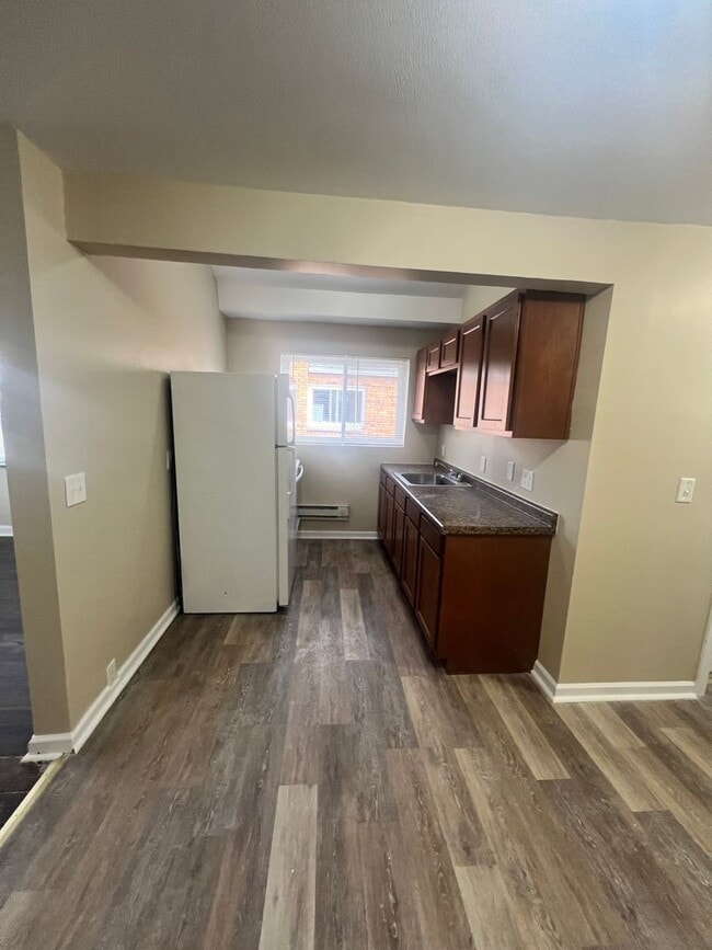 Building Photo - 1033 Tennessee Ave