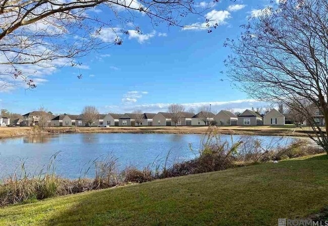 Building Photo - 40485 Sage Field Ct