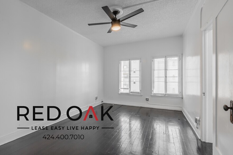 Building Photo - 854 S Oxford Ave