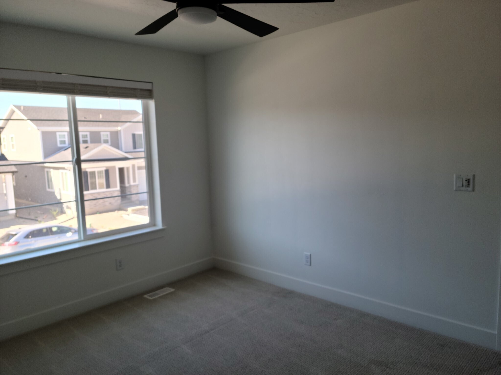 Building Photo - 1544 W 250 N