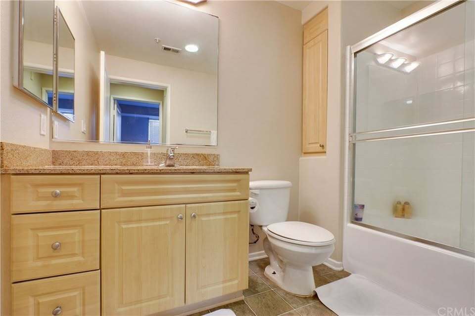 Building Photo - 2335 Watermarke Pl