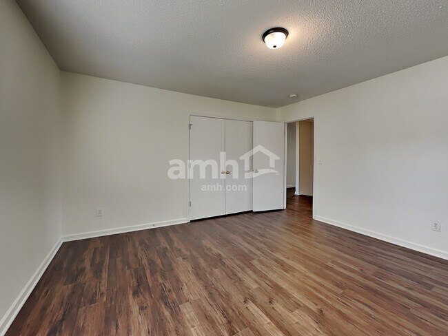 Building Photo - 808 Topsail Dr
