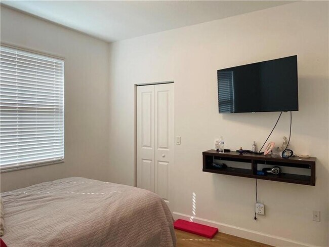 Building Photo - 12675 NW 32nd Ct