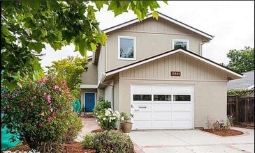 Building Photo - 2961 South Ct