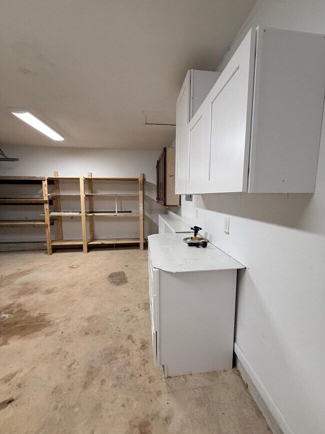 Building Photo - 503 Virginia St