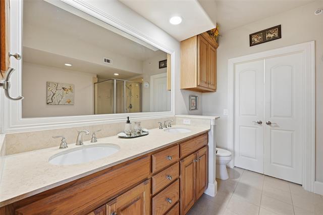 Building Photo - 500 Water's Edge Drive