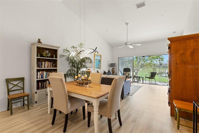 Building Photo - 6758 Fairview Terrace