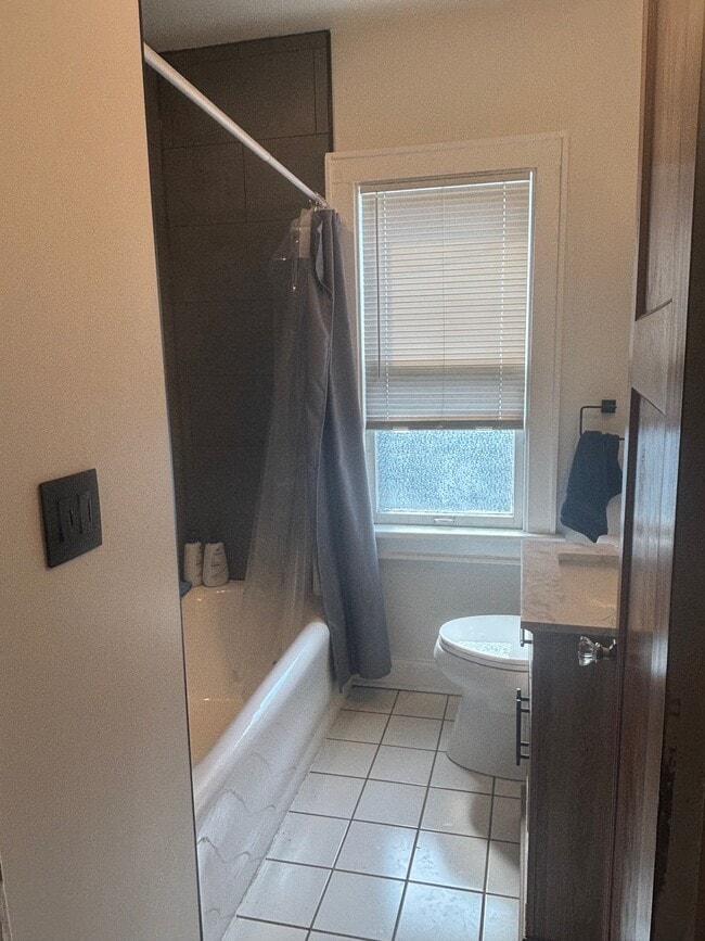 Building Photo - 5412 W Vine St