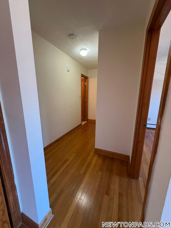 Building Photo - 282 Grove St