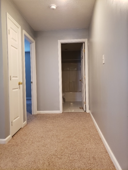Building Photo - 1069 Merrick Dr
