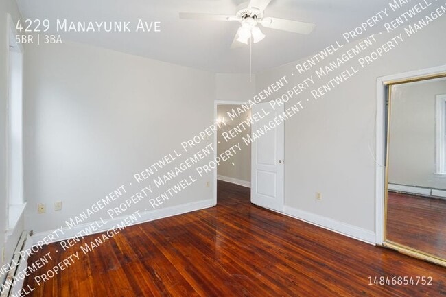 Building Photo - 5BR 2.5 BA_ 2,000 Sq Ft. Townhome in Manay...