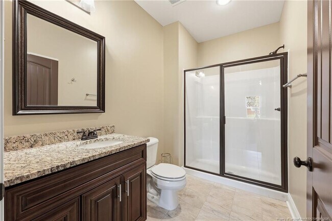 Building Photo - 206 Leland Ln