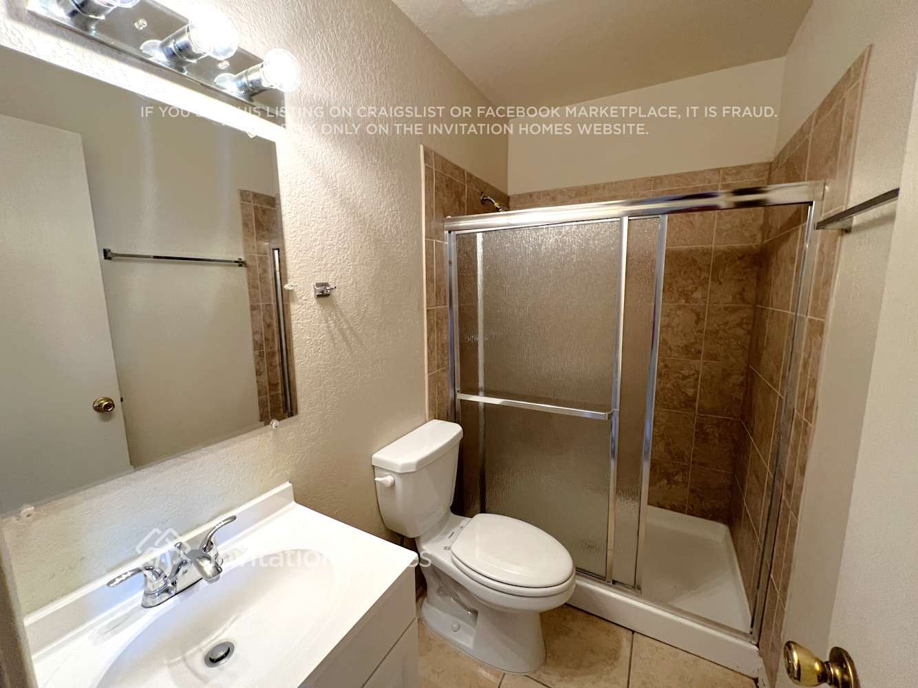 Building Photo - 1904 S Apache Dr