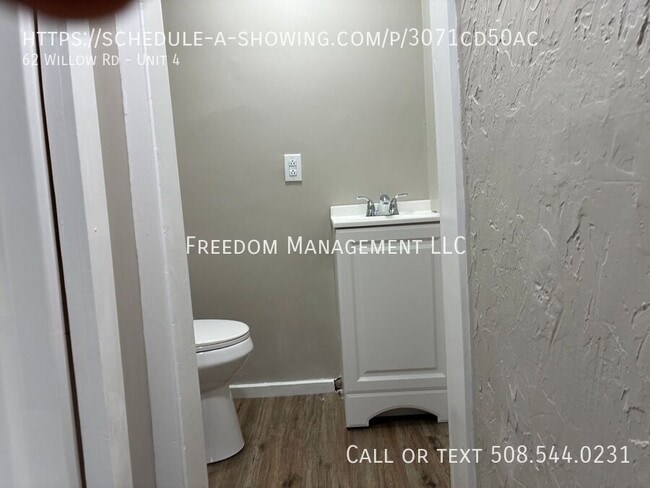 Building Photo - 62 Willow Rd