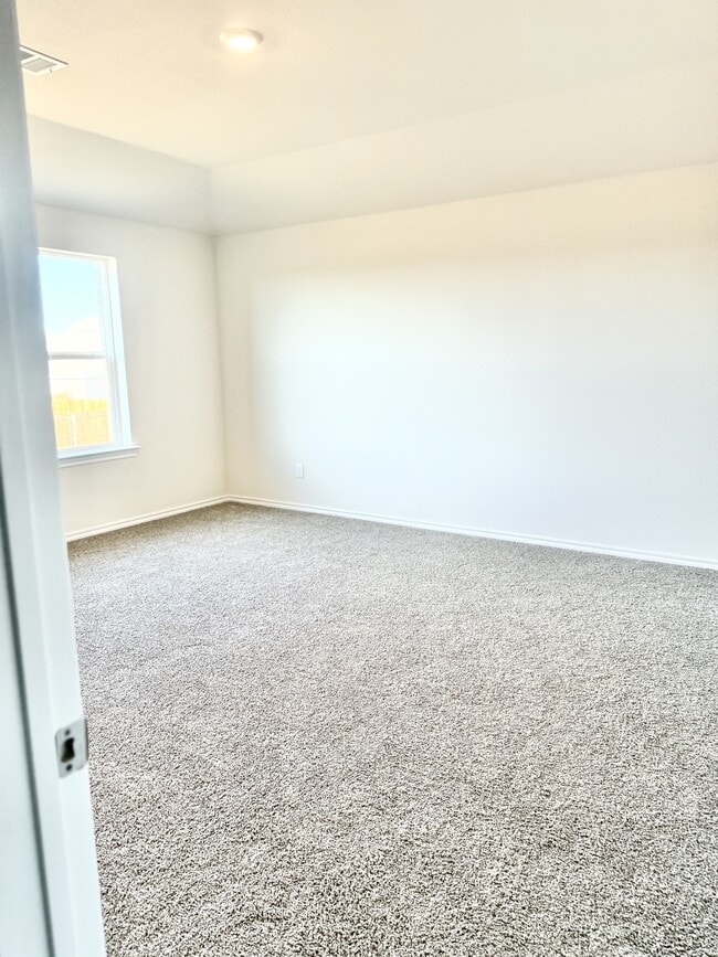 Building Photo - 1713 Potomac Ln