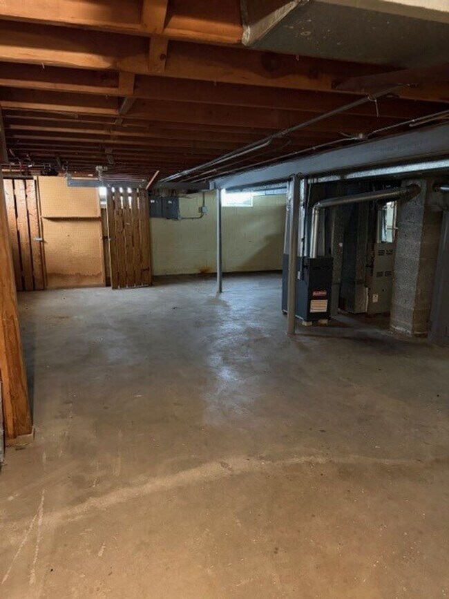 Building Photo - Kraehnke 67 Holding, LLC