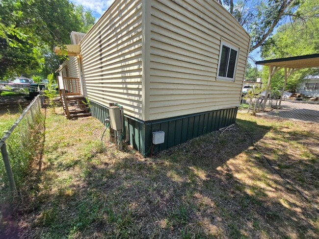 Building Photo - 825 E Ottley Ave