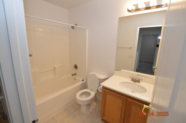 Building Photo - 5509 Donaldson Ct