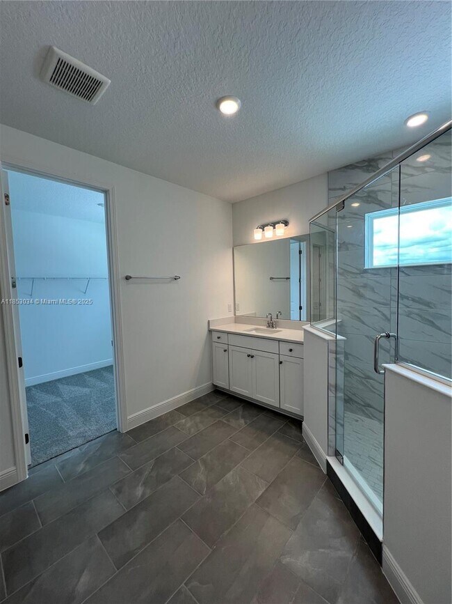 Building Photo - 10100 Ballast Dr