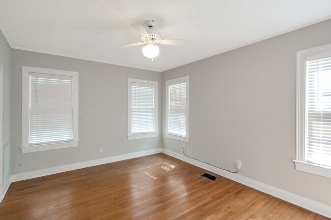 Building Photo - 4097 Redwing Ave