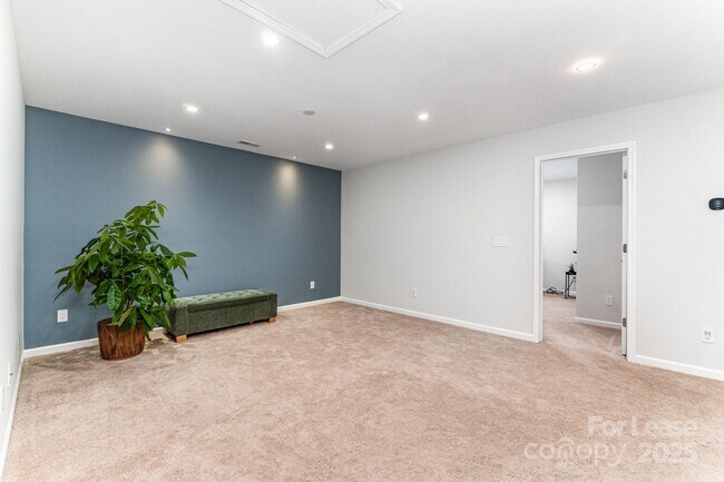 Building Photo - 3917 Bighorn Wy