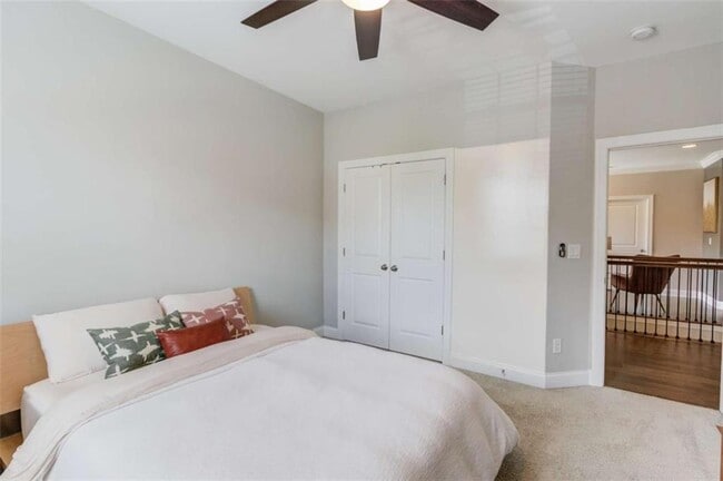 Building Photo - 1450 Edgebrook Ct NE