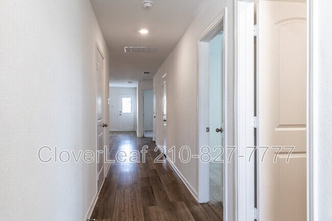 Building Photo - 10939 Delight Grove