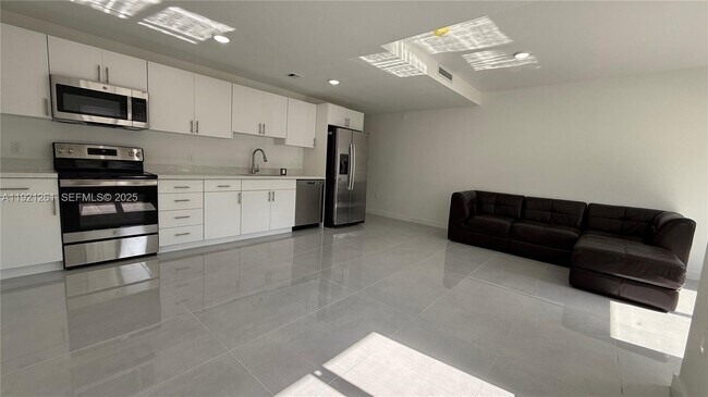 Building Photo - 14571 SW 261st St