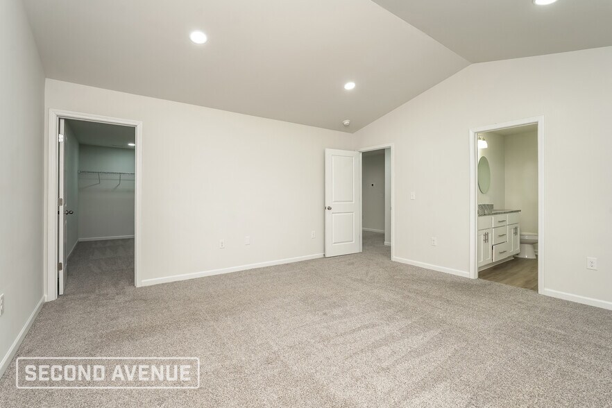 Building Photo - 486 Everidge Rd