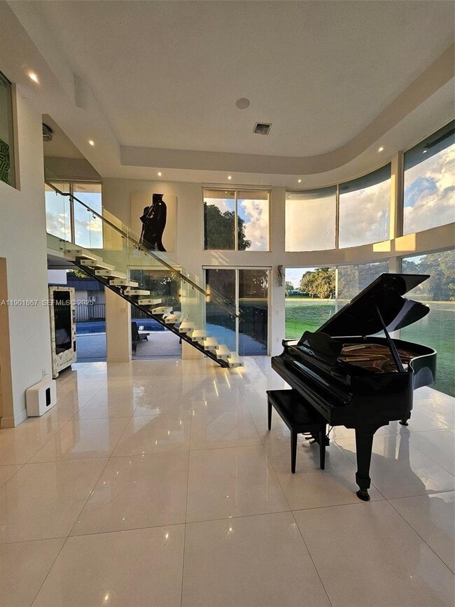 Building Photo - 6003 Umbrella Tree Ln