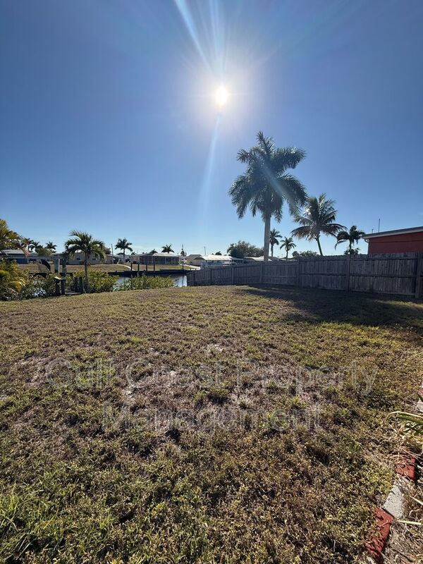 Building Photo - 220 Mentel Terrace