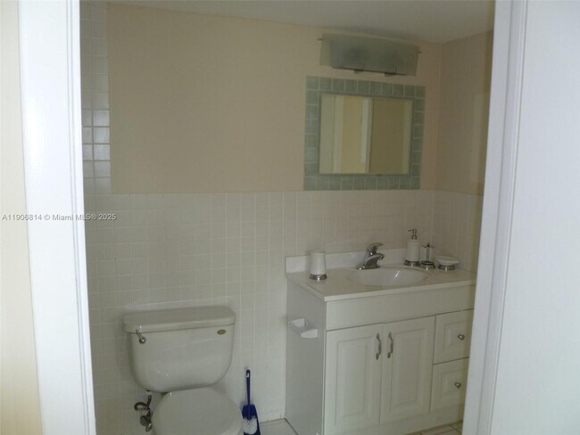 Building Photo - 11800 SW 18th St