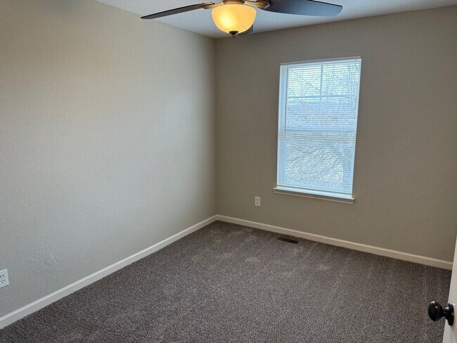 Building Photo - 2403 Talbott Way