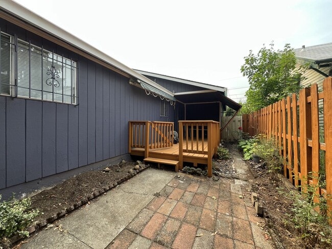 Building Photo - Single-Level 3-Bedroom Home with 2-Car Garage, Mini-Split AC, & Backyard Garden Space