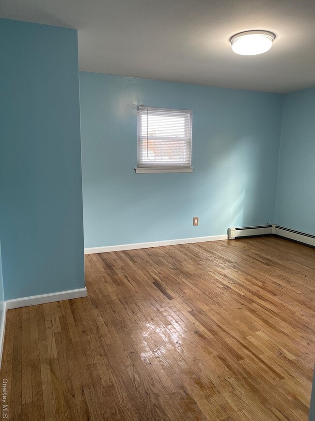 Building Photo - 14 Pine Acres Blvd