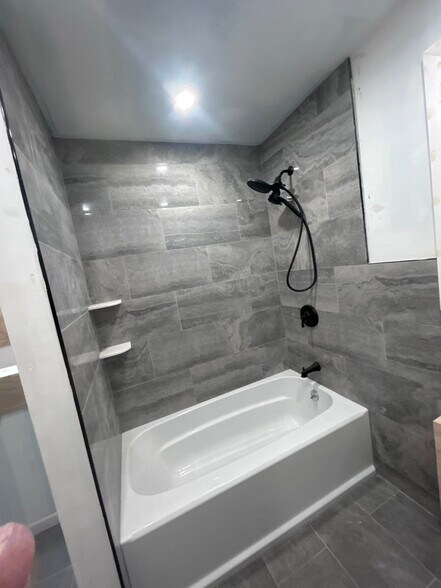 Building Photo - 65 Ludlow St