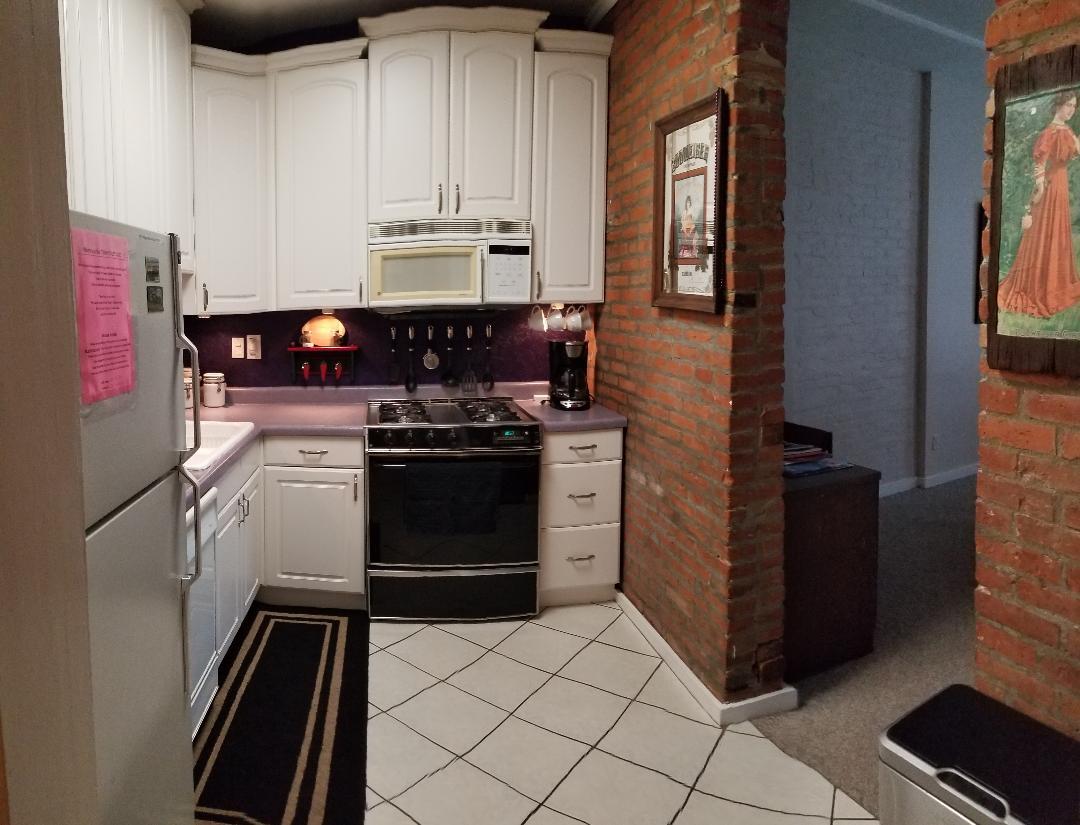 Kitchen - 1916 S 10th St