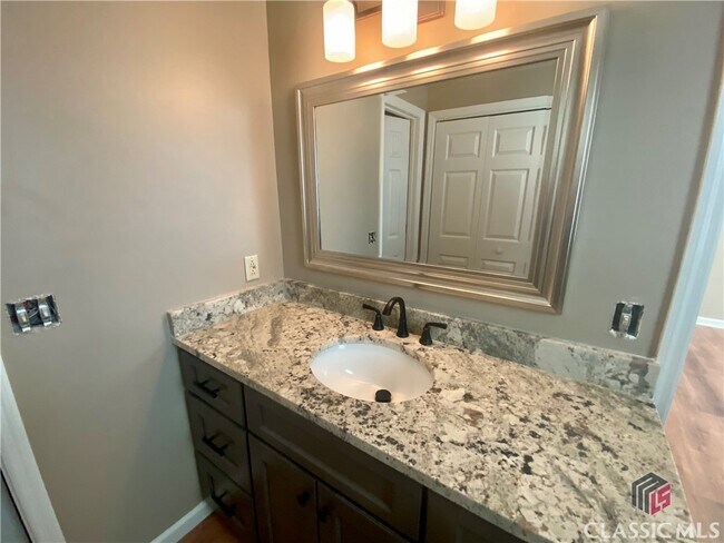 Building Photo - 1031 Laurel Chase Run