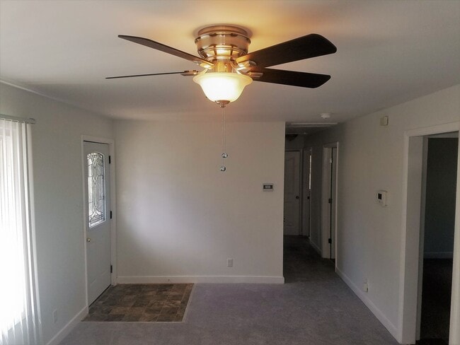 Building Photo - Brick ranch in Henrico off of Laburnum