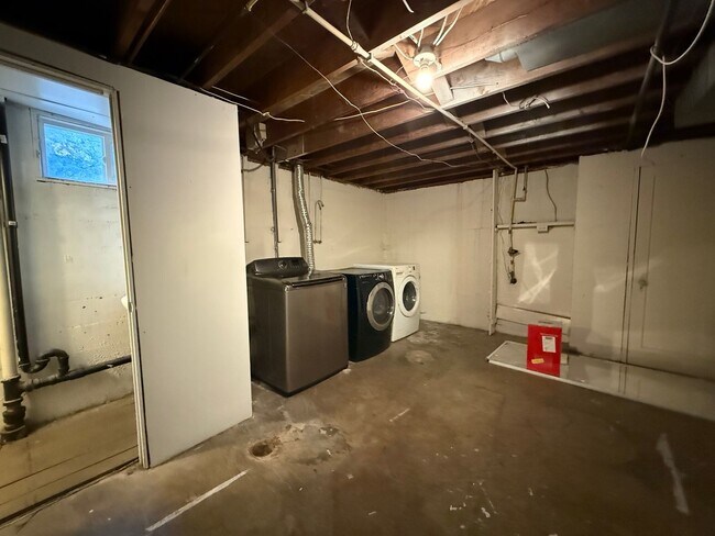 Building Photo - Scenic Home in the Heart of Ogden