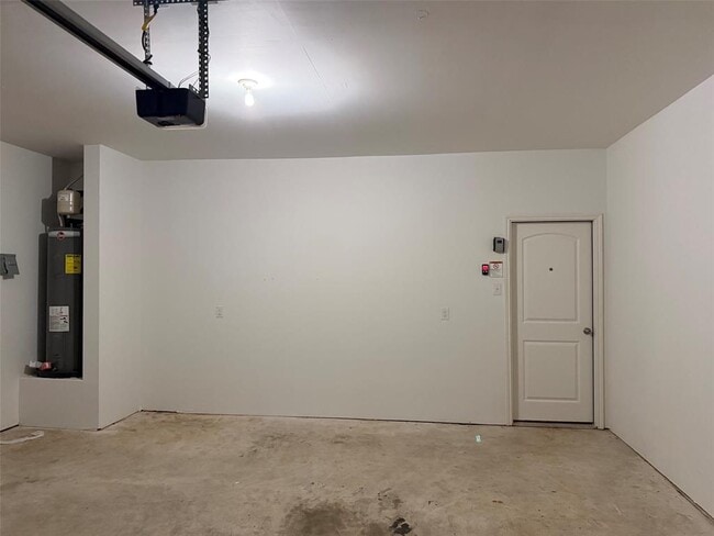 Building Photo - 105 Declaration Ln