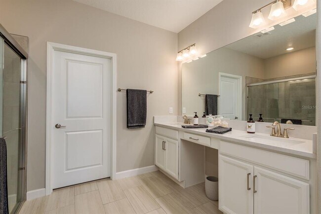 Building Photo - 17026 Shell Bay Dr