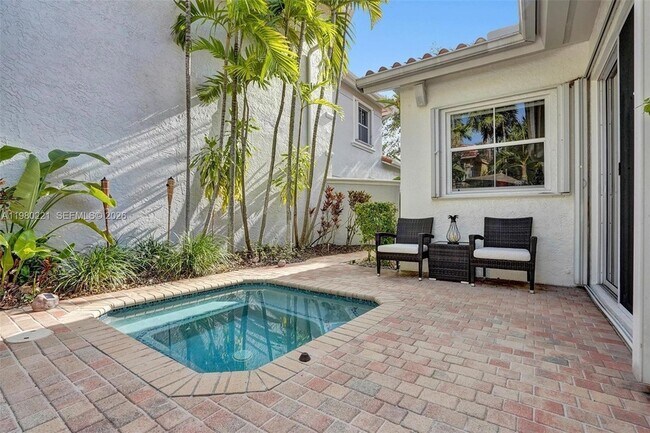 Building Photo - 1529 Shoreline Way