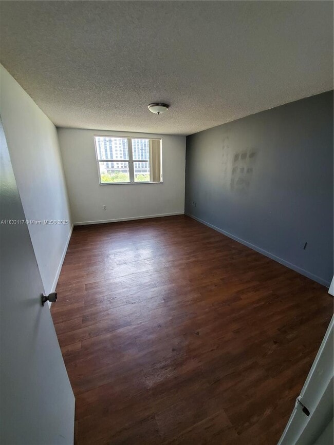 Building Photo - 8353 Lake Dr