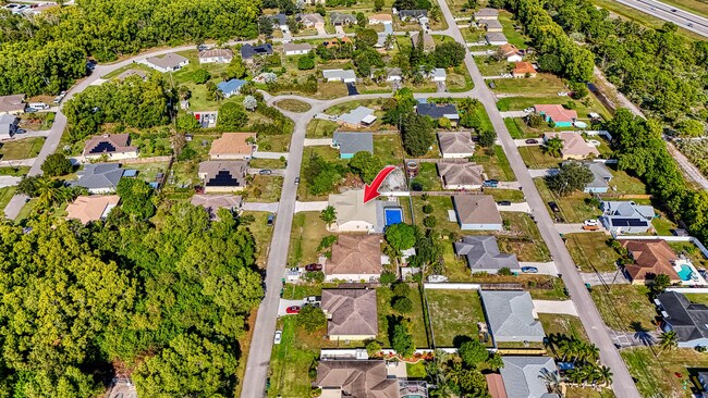 Building Photo - 2962 SW Coastal Terrace